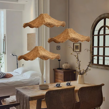 Artistic wavy pendant light for modern kitchen decor and ambient illumination