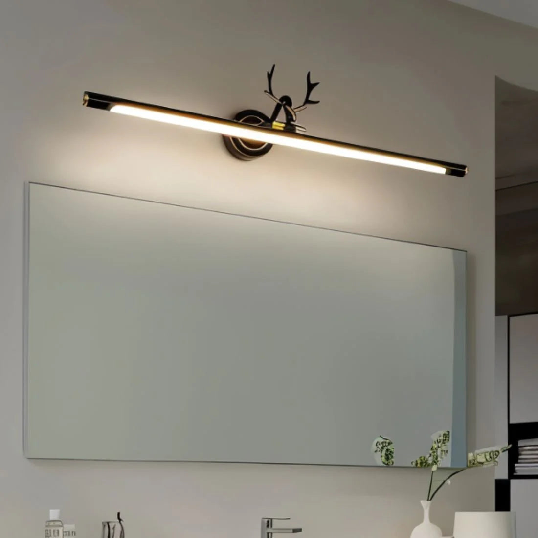 Elegant antler-designed brass mirror light for modern bathroom vanity lighting and decoration